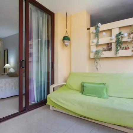 Nos Lo Merecemos * פוארטו דה סנטיאגו